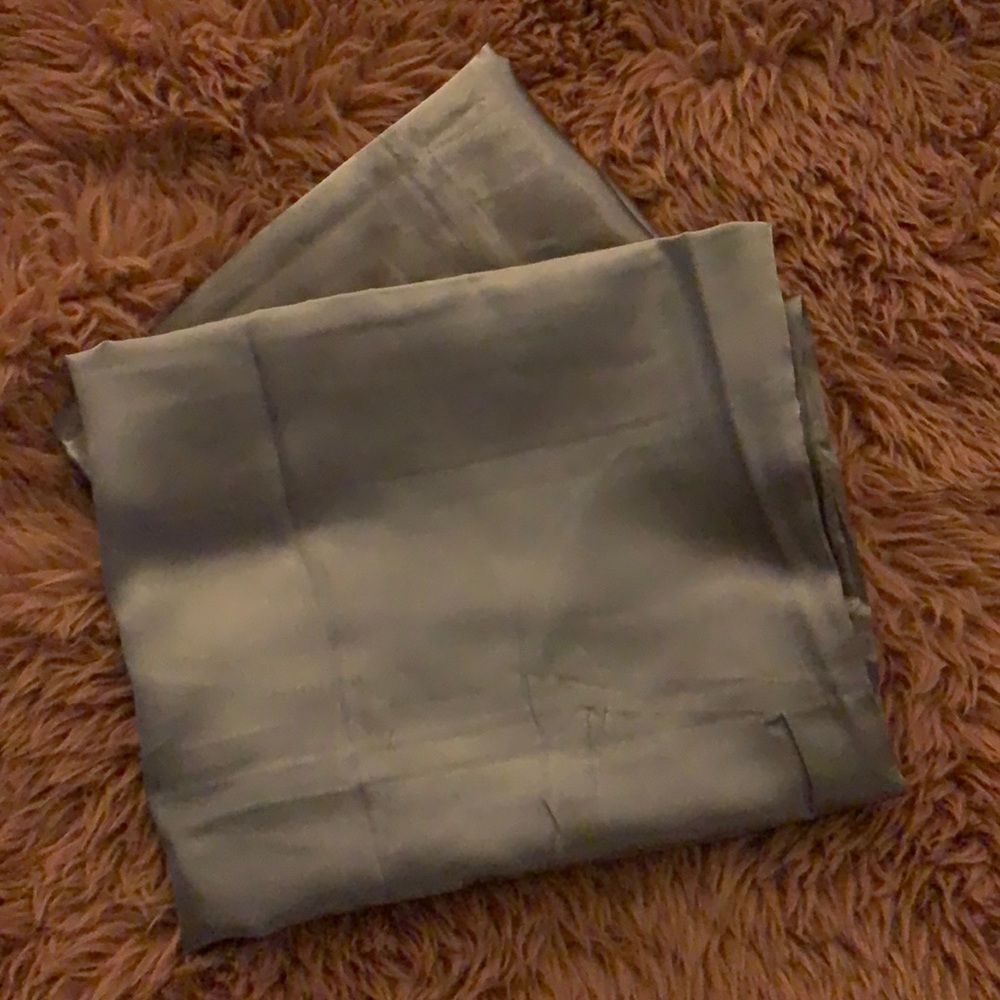 Silk Pillow Cases (set of 2) !
